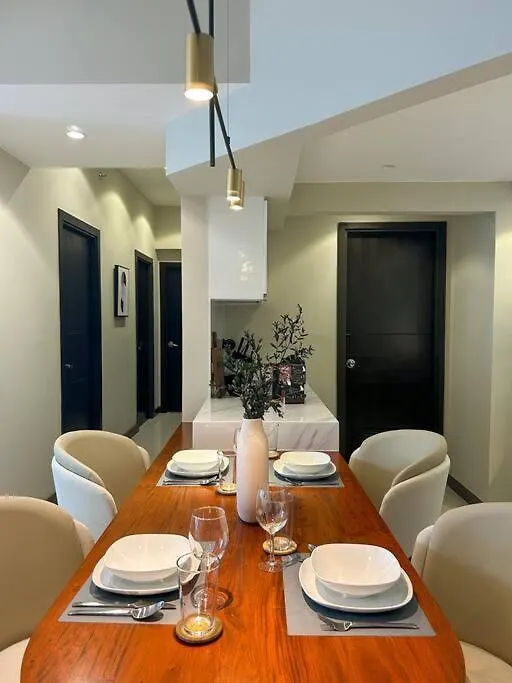 Luxurious 3Br In Bgc With Skyline View Apartment Manila