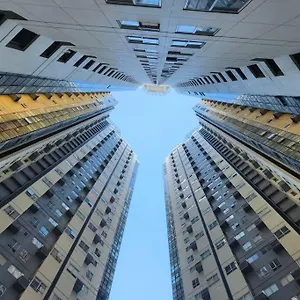 Apartment Enjoy Bgc Sunset And Golf Course View 2 Bedroom Loft With 100mbps Internet Connection, Manila